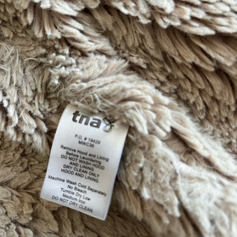 TNA Fall/winter coat - Picture 6 of 7